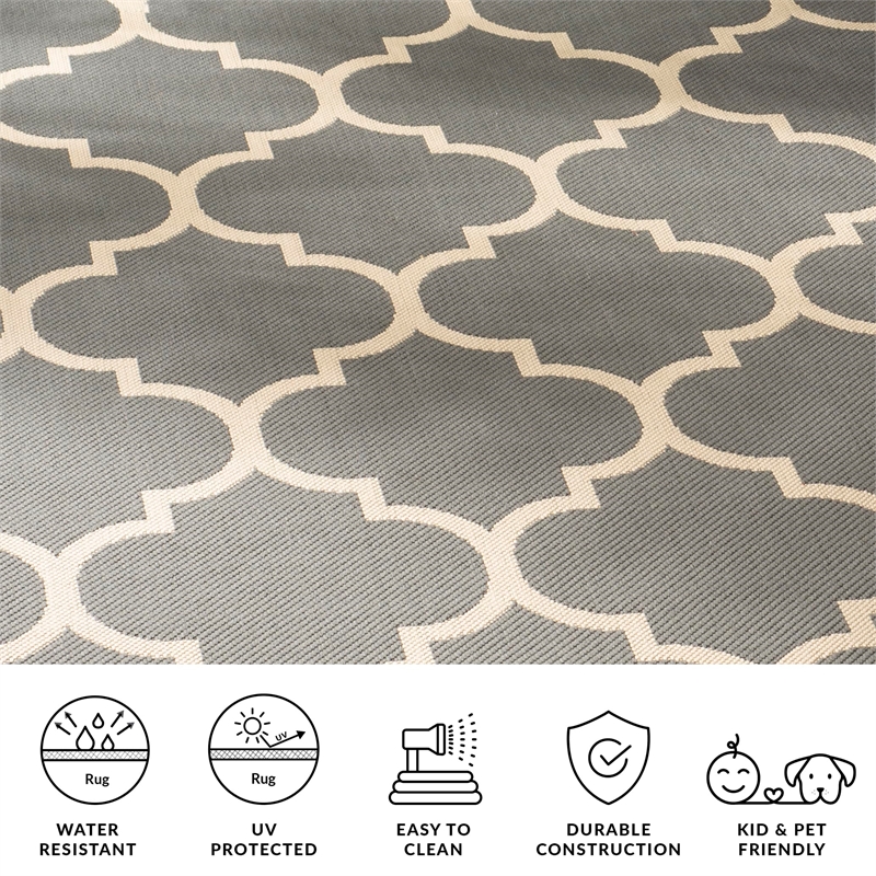 Safavieh Courtyard Green Indoor Outdoor Rug - 6'7