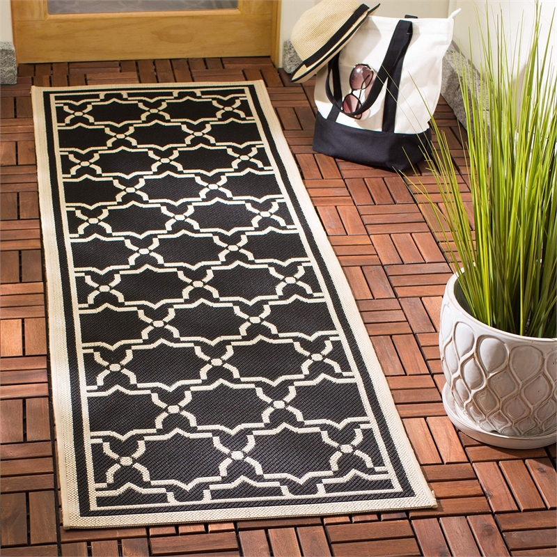 Safavieh Courtyard Navy Indoor Outdoor Rug - Round 6'7