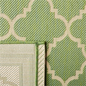 Safavieh Courtyard Green Indoor Outdoor Rug - Square 5'3&quot