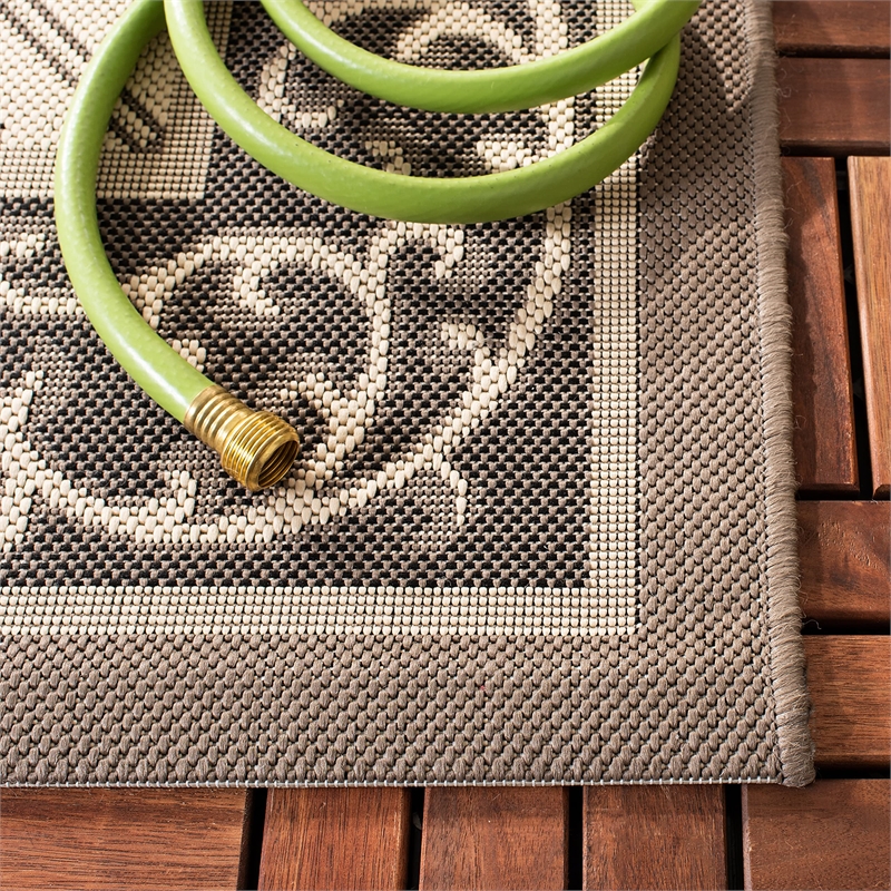 Safavieh Courtyard Beige Indoor Outdoor Rug - 2'7