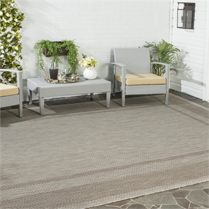Safavieh Courtyard Beige Indoor Outdoor Rug - 4' x 5'7&quot