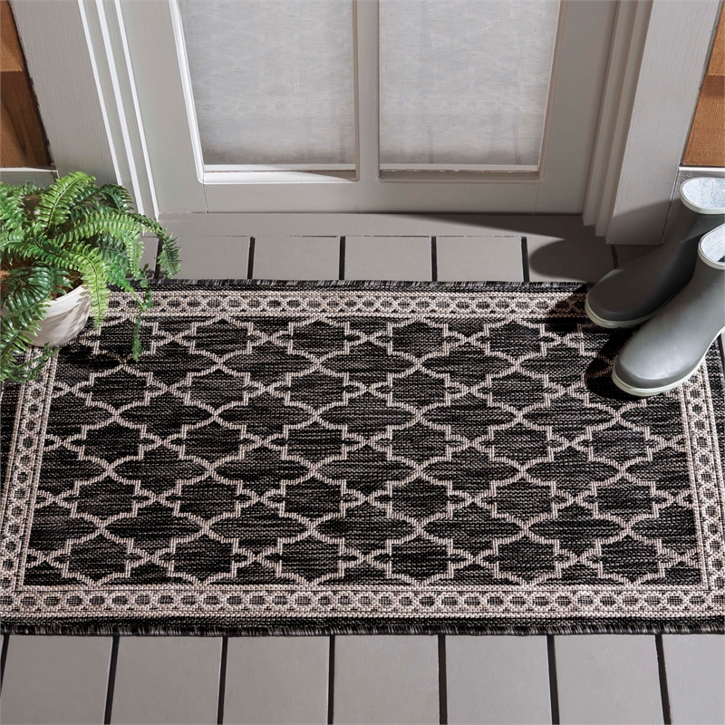 Safavieh Courtyard Black Indoor Outdoor Rug - 2' x 3'7