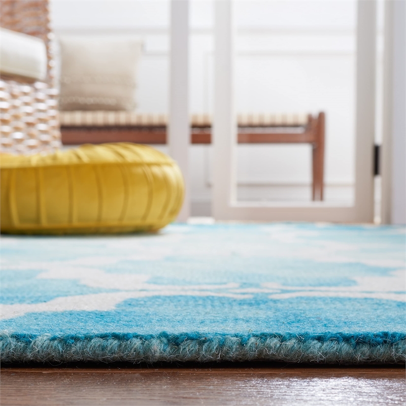 Safavieh Dip Dyed Turquoise Contemporary Rug - 4' x 6'