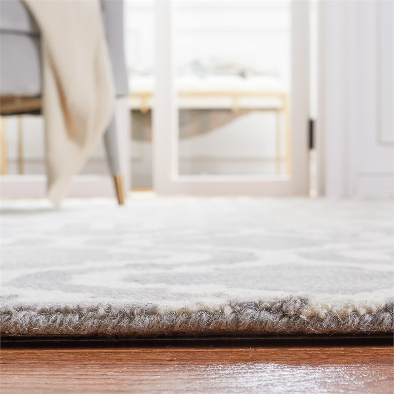 Safavieh Dip Dyed Grey Contemporary Rug - 4' x 6'