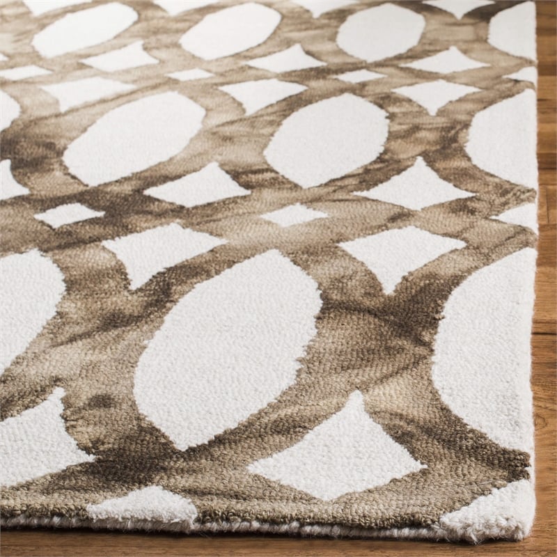 Safavieh Dip Dyed Ivory Contemporary Rug - 4' x 6'