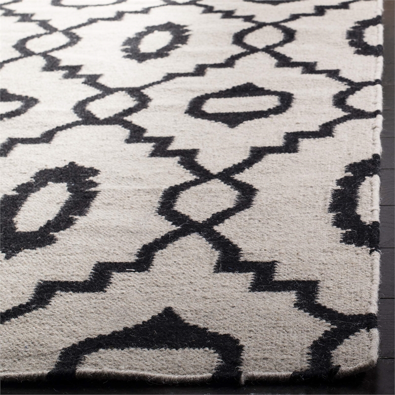Safavieh Dhurries Ivory Contemporary Rug - Runner 2'6