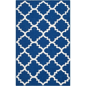 Safavieh Dhurries 2'-6&quot x 4'-0&quot Wool Hand Woven Flat Weave Rug in Navy/Ivory