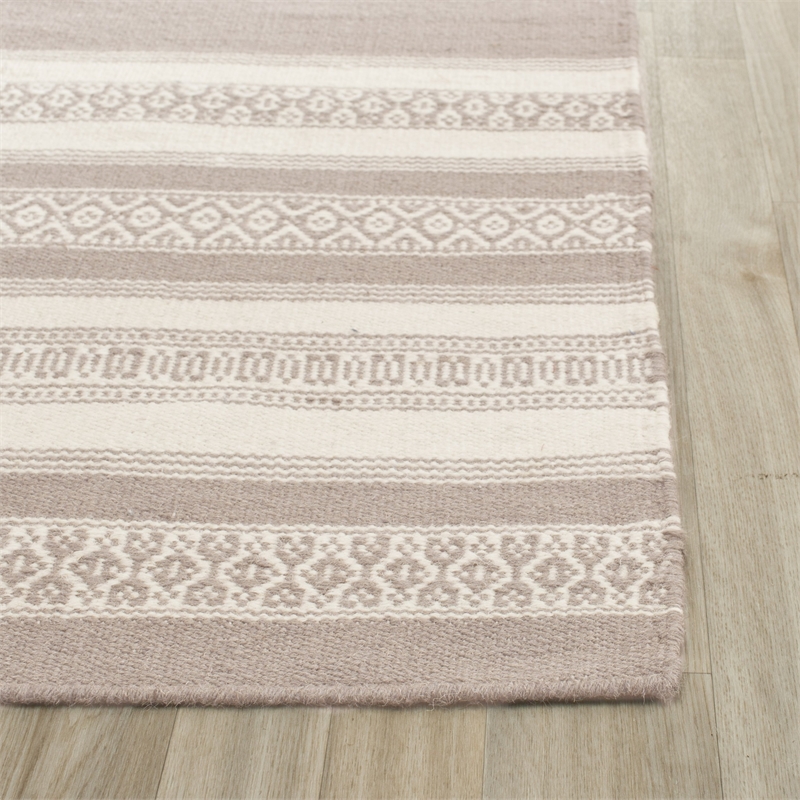 Safavieh Dhurries Light Brown Contemporary Rug - 2'6
