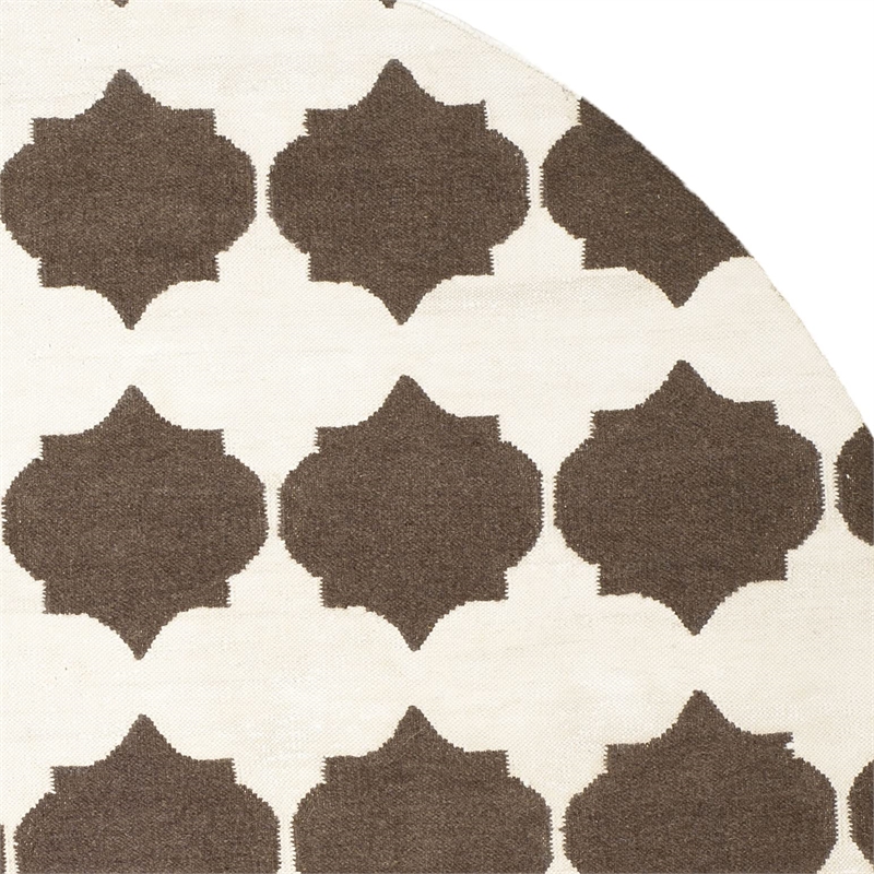 Safavieh Dhurries Brown Contemporary Rug - Round 7'