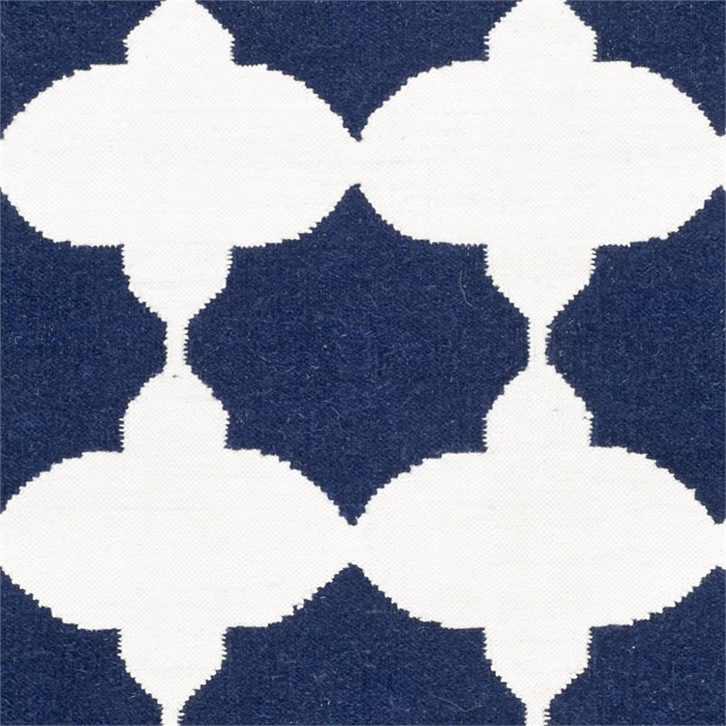 Safavieh Dhurries Navy Contemporary Rug - 6' x 9'