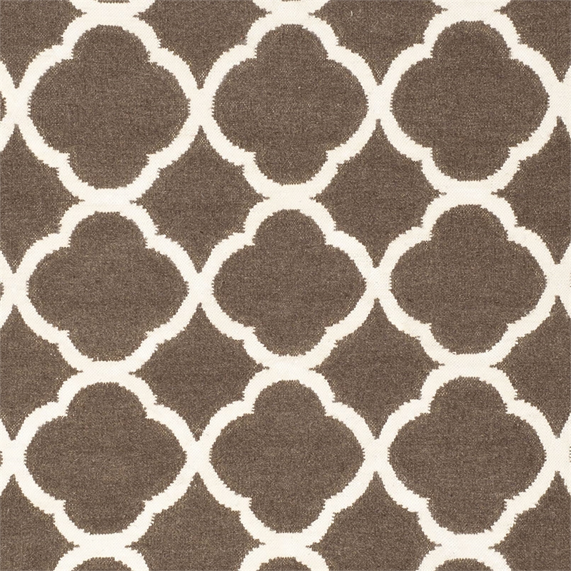 Safavieh Dhurries Brown Contemporary Rug - Round 7'