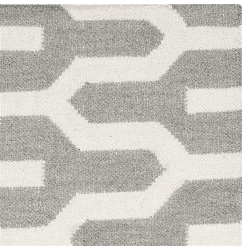 Safavieh Dhurries Silver Contemporary Rug - Runner 2'6
