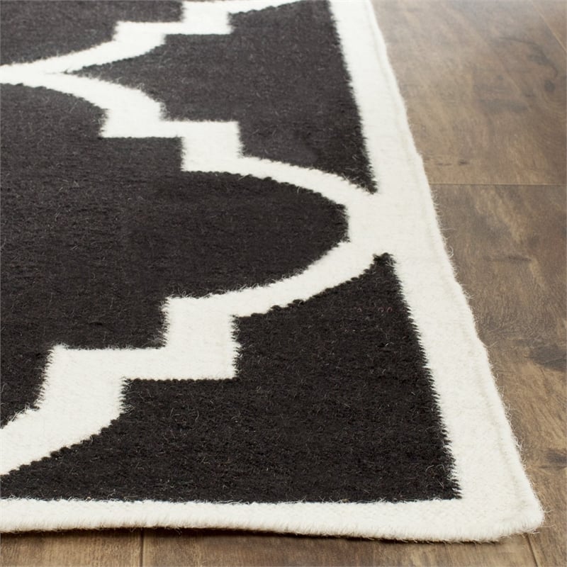 Safavieh Dhurries Black Contemporary Rug - Runner 2'6