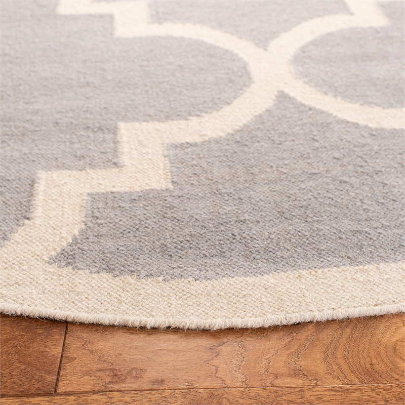 Safavieh Dhurries Dark Grey Contemporary Rug - Round 6'