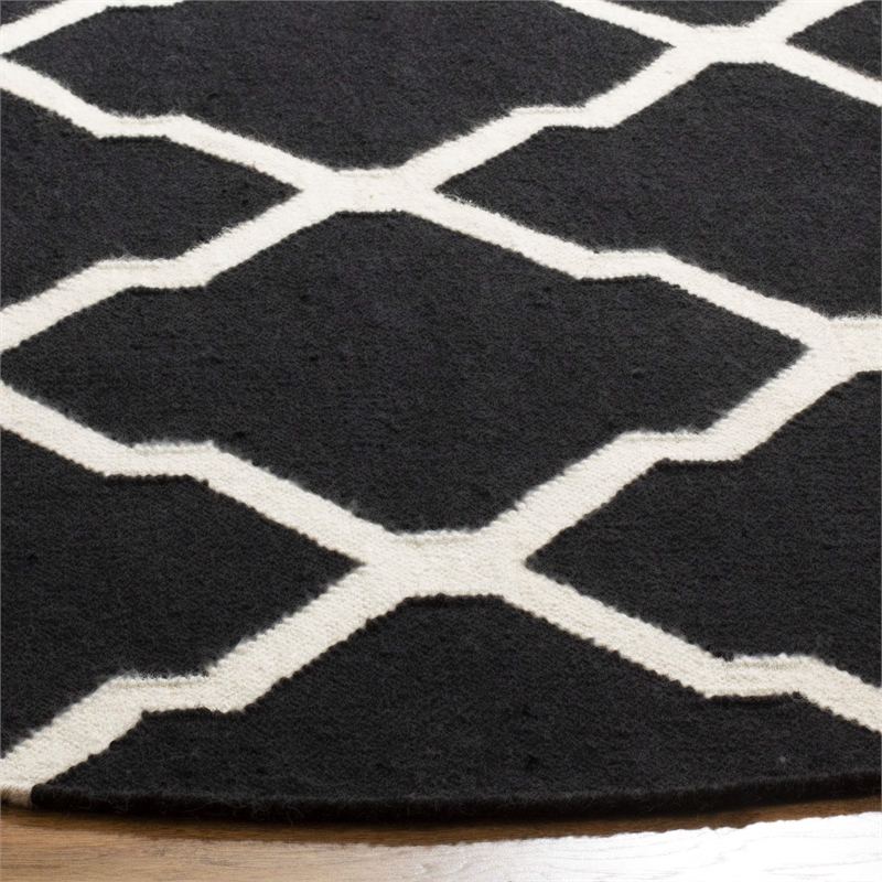 Safavieh Dhurries Black Contemporary Rug - Round 6'