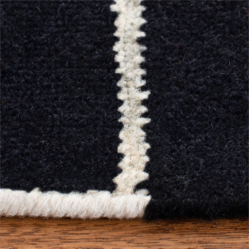 Safavieh Dhurries Black Contemporary Rug - Round 6'