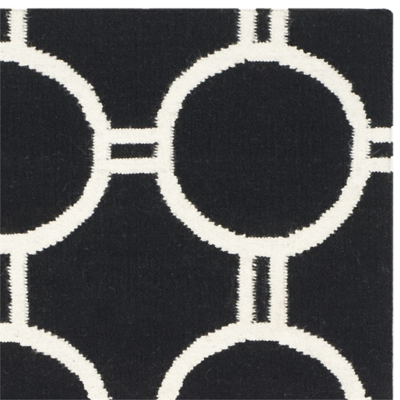 Safavieh Dhurries Black Contemporary Rug - Runner 2'6