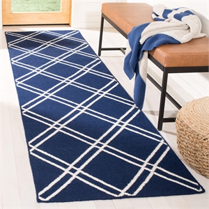 Safavieh Dhurries Navy Contemporary Rug - Runner 2'6&quot x 8'