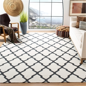 Safavieh Dhurries Ivory Contemporary Rug - 8' x 10'
