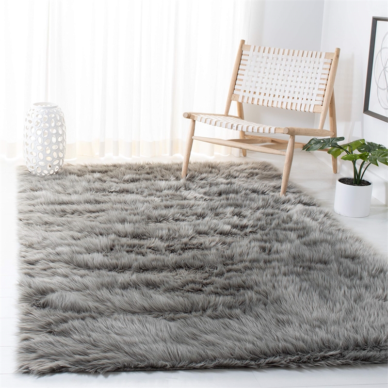 Safavieh Faux Sheep Skin Grey Shag Rug - 4' x 6'