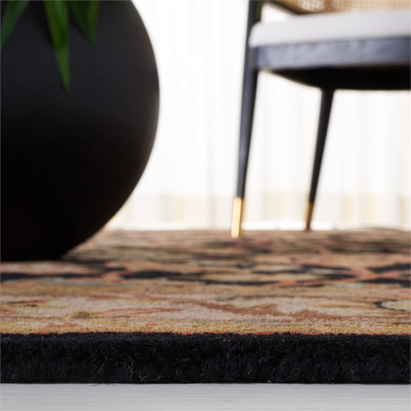 Safavieh Heritage Black Traditional Rug - 11' x 17'