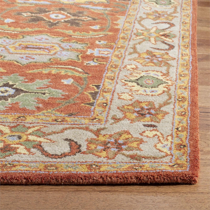 Safavieh Heritage Light Grey Traditional Rug - 5' x 8'