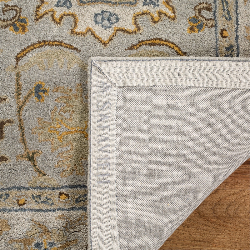 Safavieh Heritage Light Grey Traditional Rug - 6' x 9'
