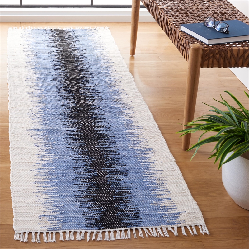 Safavieh Montauk Grey Contemporary Rug - Runner 2'3