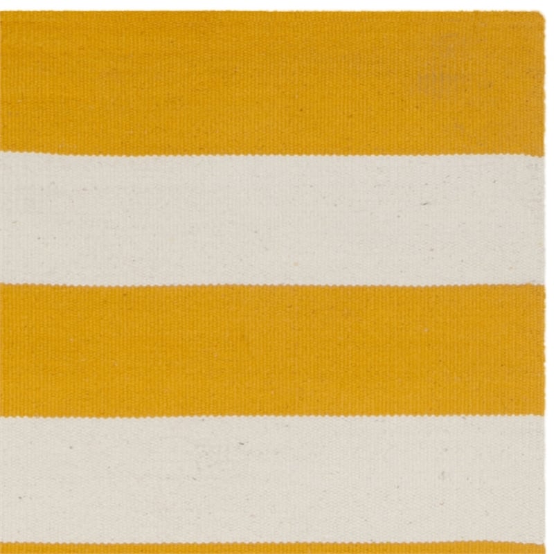 Safavieh Montauk Yellow Contemporary Rug - Runner 2'3