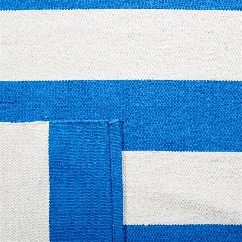Safavieh Montauk Blue Contemporary Rug - 6' x 9'