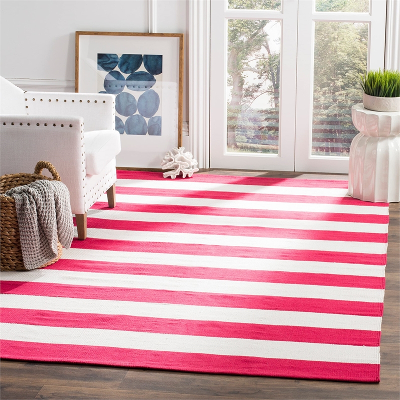 Safavieh Montauk Grey Contemporary Rug - 2'6