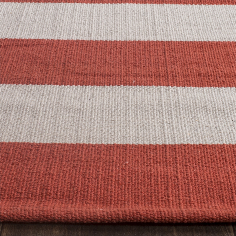 Safavieh Montauk Rust Contemporary Rug - Runner 2'3