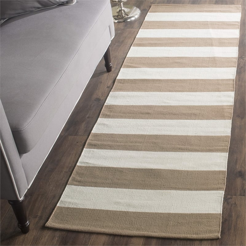 Safavieh Montauk Sand Contemporary Rug - Runner 2'6