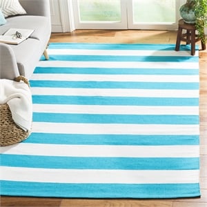 Safavieh Montauk Turquoise Contemporary Rug - 5' x 8'