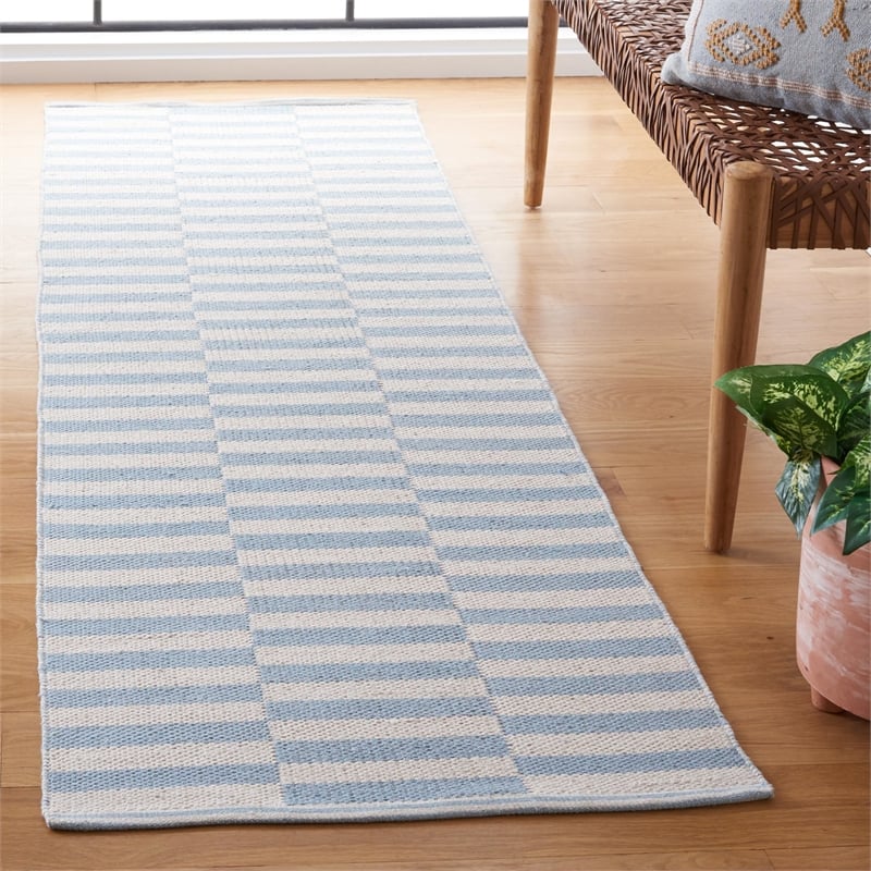Safavieh Montauk Ivory Contemporary Rug - Runner 2'3