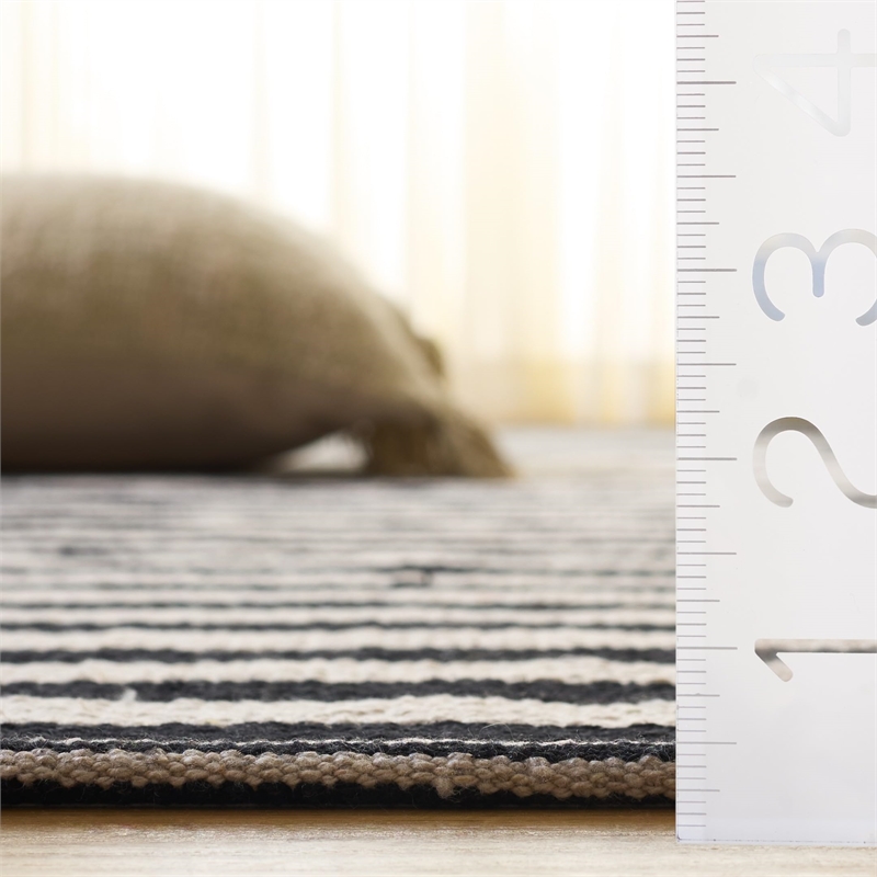 Safavieh Montauk Ivory Contemporary Rug - 2'3