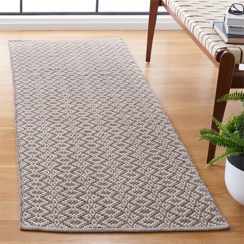 Safavieh Montauk Ivory Contemporary Rug - Runner 2'3