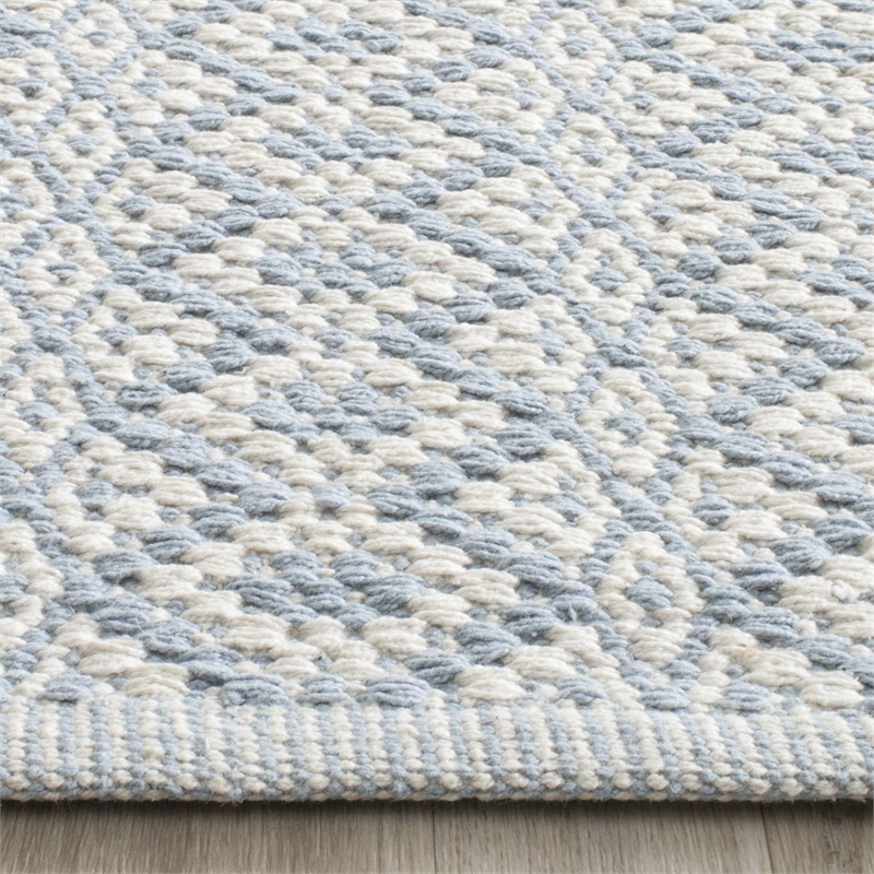 Safavieh Montauk Ivory Contemporary Rug - Runner 2'3