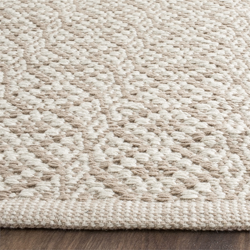 Safavieh Montauk Ivory Contemporary Rug - 2'3