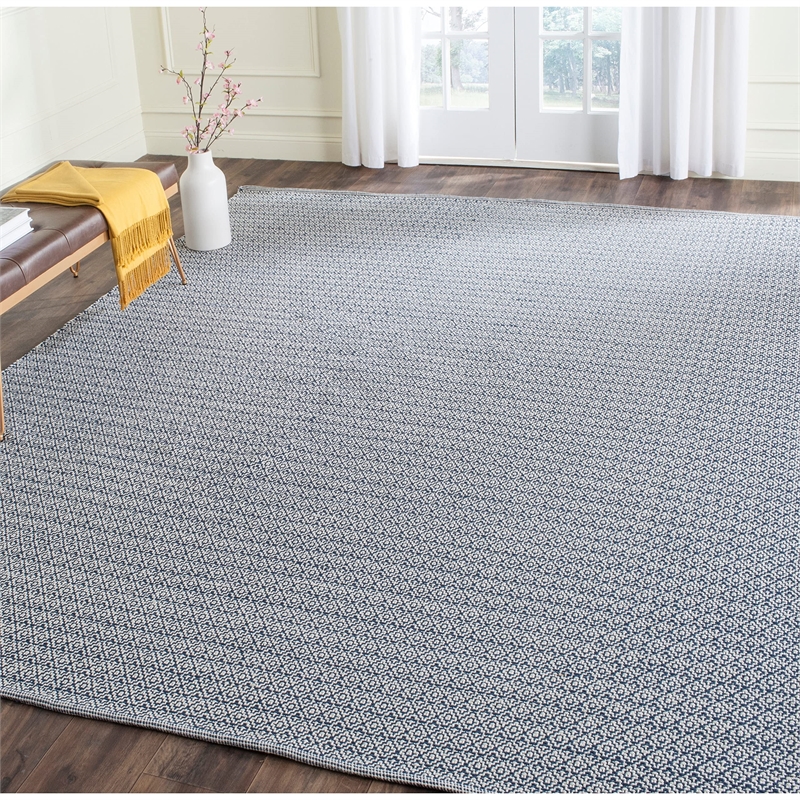 Safavieh Montauk Ivory Contemporary Rug - 2'3