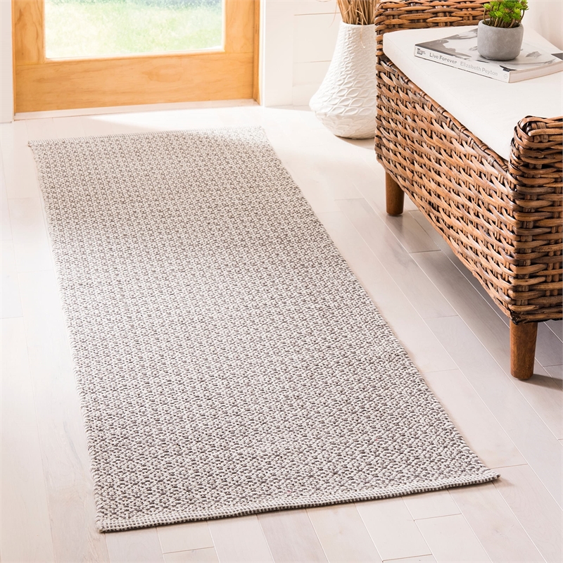 Safavieh Montauk Ivory Contemporary Rug - 2'3