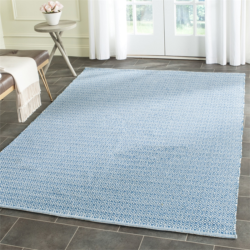 Safavieh Montauk Ivory Contemporary Rug - 5' x 7'