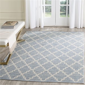 Safavieh Montauk Light Blue Contemporary Rug - 4' x 6'