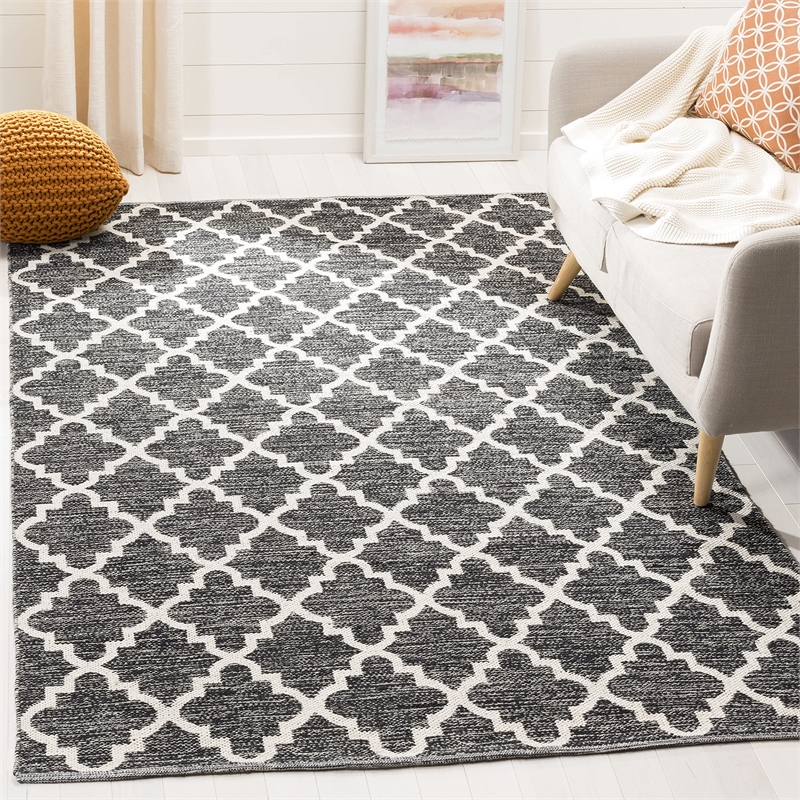 Safavieh Montauk Black Contemporary Rug - 4' x 6'