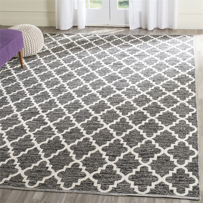 Safavieh Montauk Black Contemporary Rug - 8' x 10'