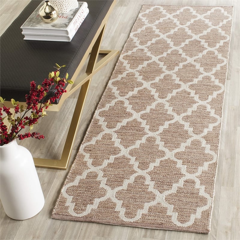 Safavieh Montauk Beige Contemporary Rug - Runner 2'3