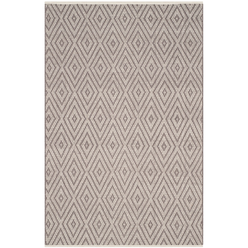 Safavieh Montauk Grey Contemporary Rug - 4' x 6'