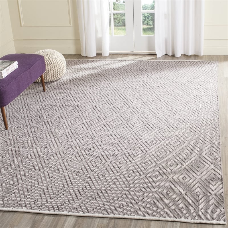 Safavieh Montauk Grey Contemporary Rug - 8' x 10'