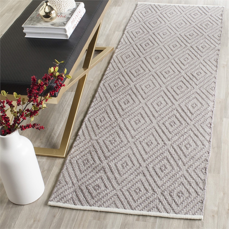 Safavieh Montauk Grey Contemporary Rug - Runner 2'3