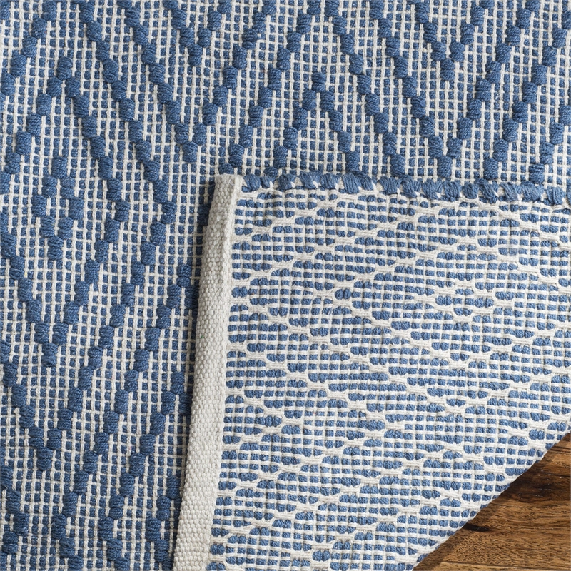 Safavieh Montauk Blue Contemporary Rug - Runner 2'3